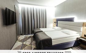 Air Hotel